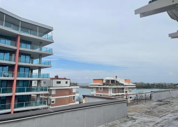 Appartamento In Villa Gioiosa